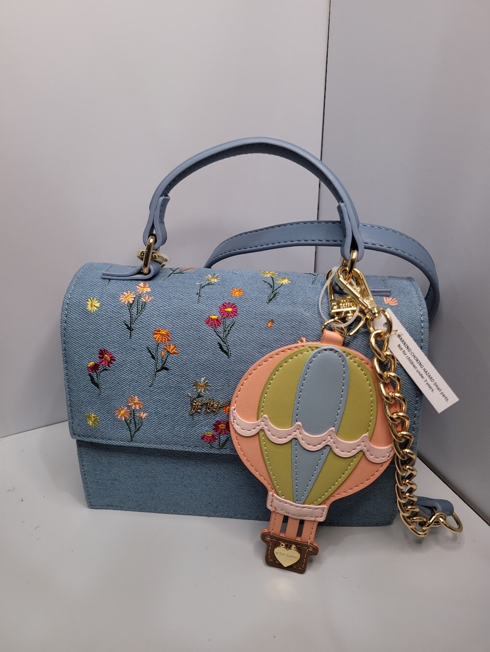 👉✨️Betsey Johnson Floral Denim Hot Air Ballon Charm Satchel